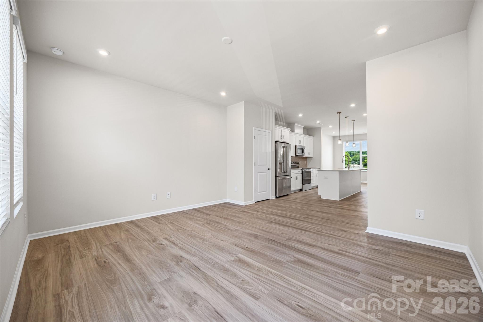 5640 Kingspan Drive Property Photo 11