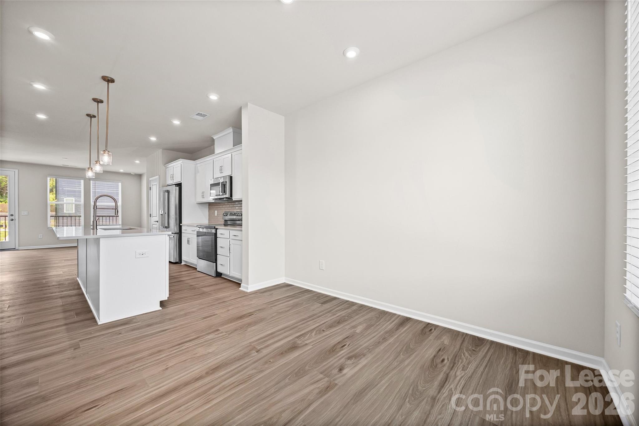 5640 Kingspan Drive Property Photo 12