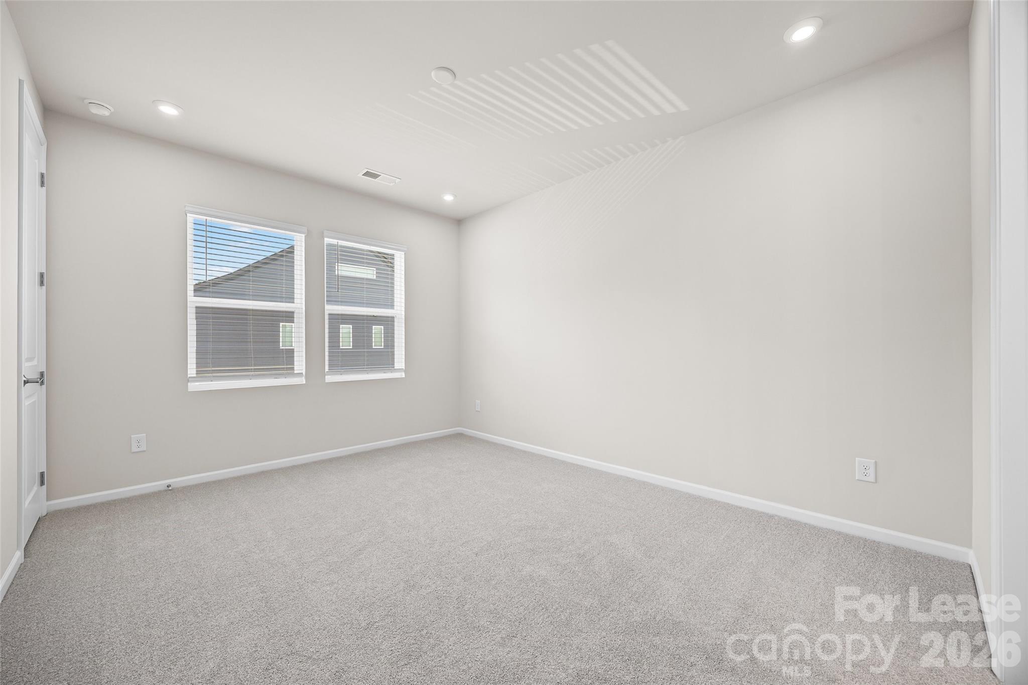 5640 Kingspan Drive Property Photo 17