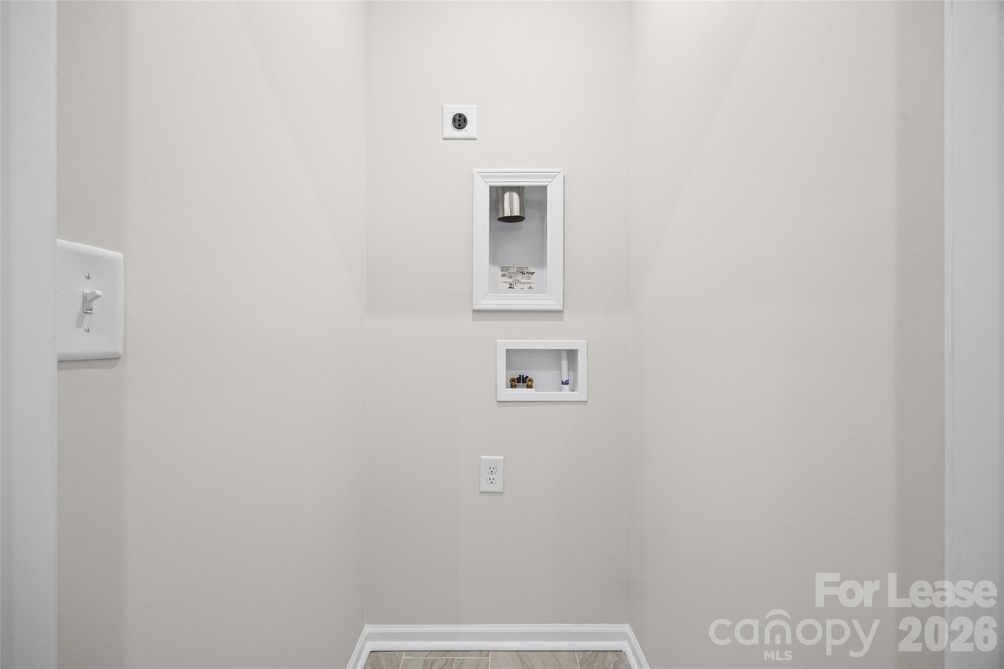 5640 Kingspan Drive Property Photo 28
