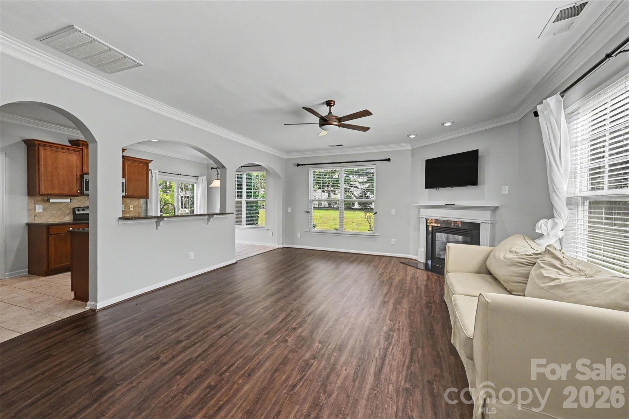 517 Stowe Road Property Photo 2