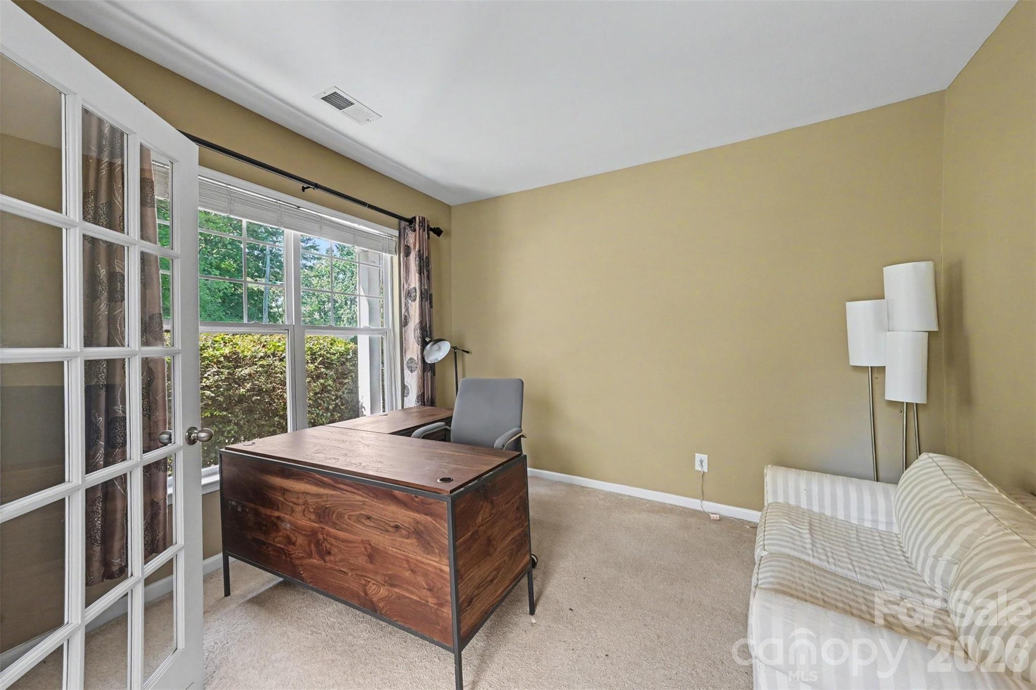 517 Stowe Road Property Photo 6
