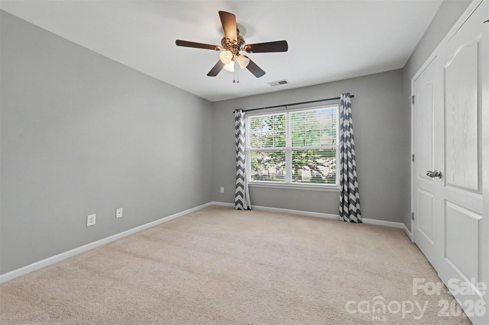 517 Stowe Road Property Photo 11