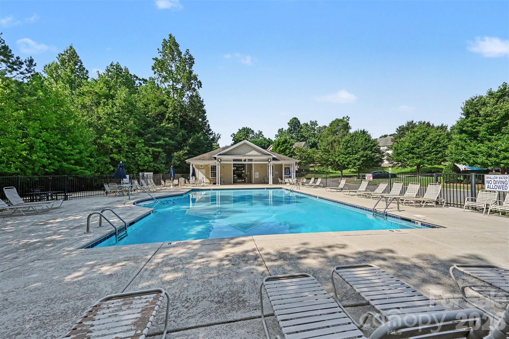 517 Stowe Road Property Photo 13