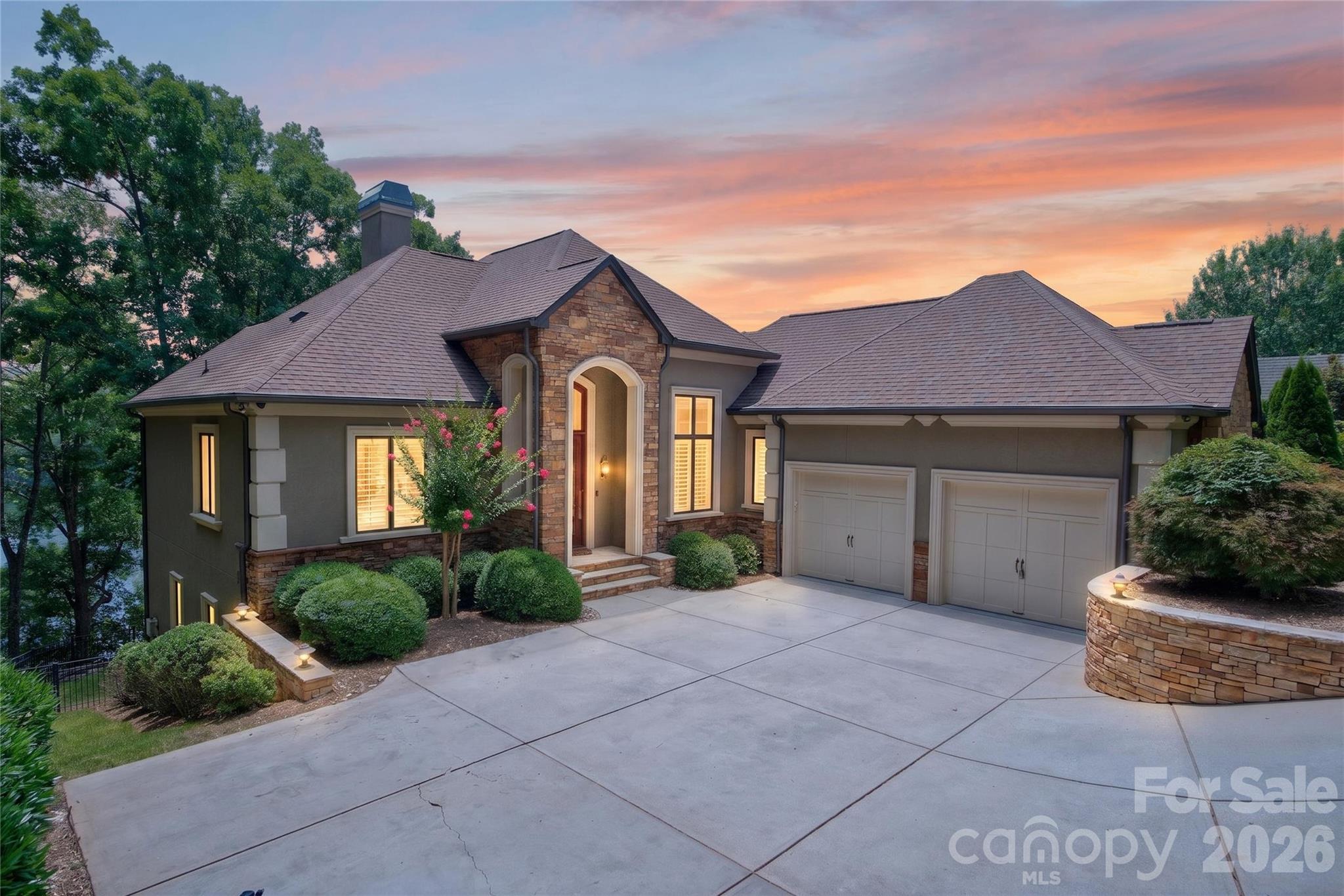 3225 Lake Pointe Drive Property Photo 3