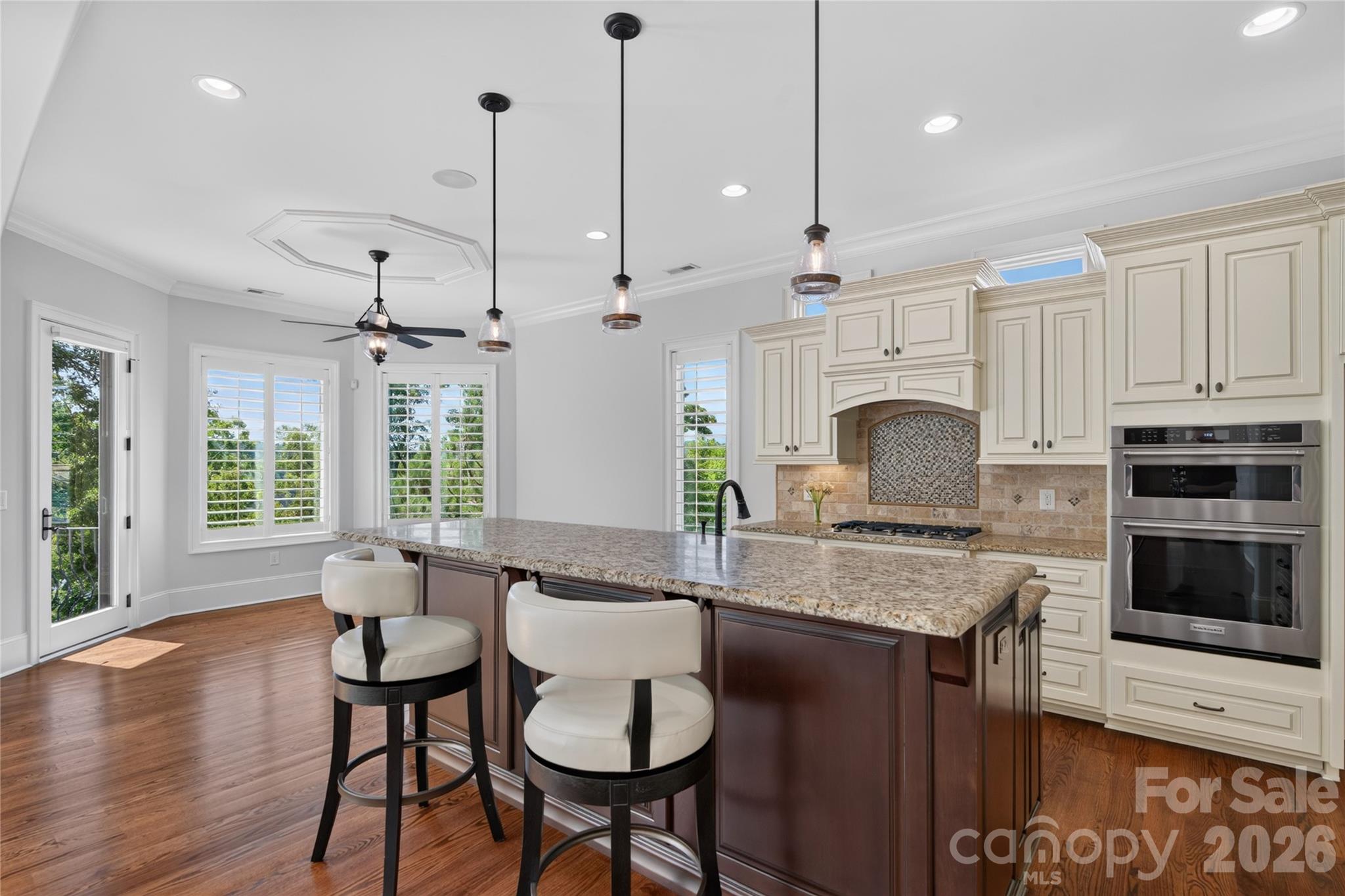 3225 Lake Pointe Drive Property Photo 12