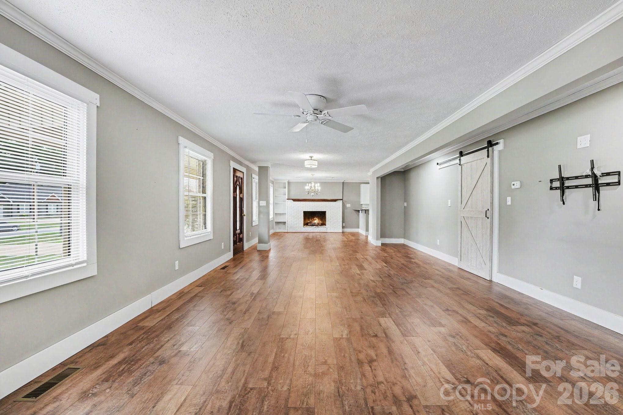 1138 Graham Street Property Photo 7