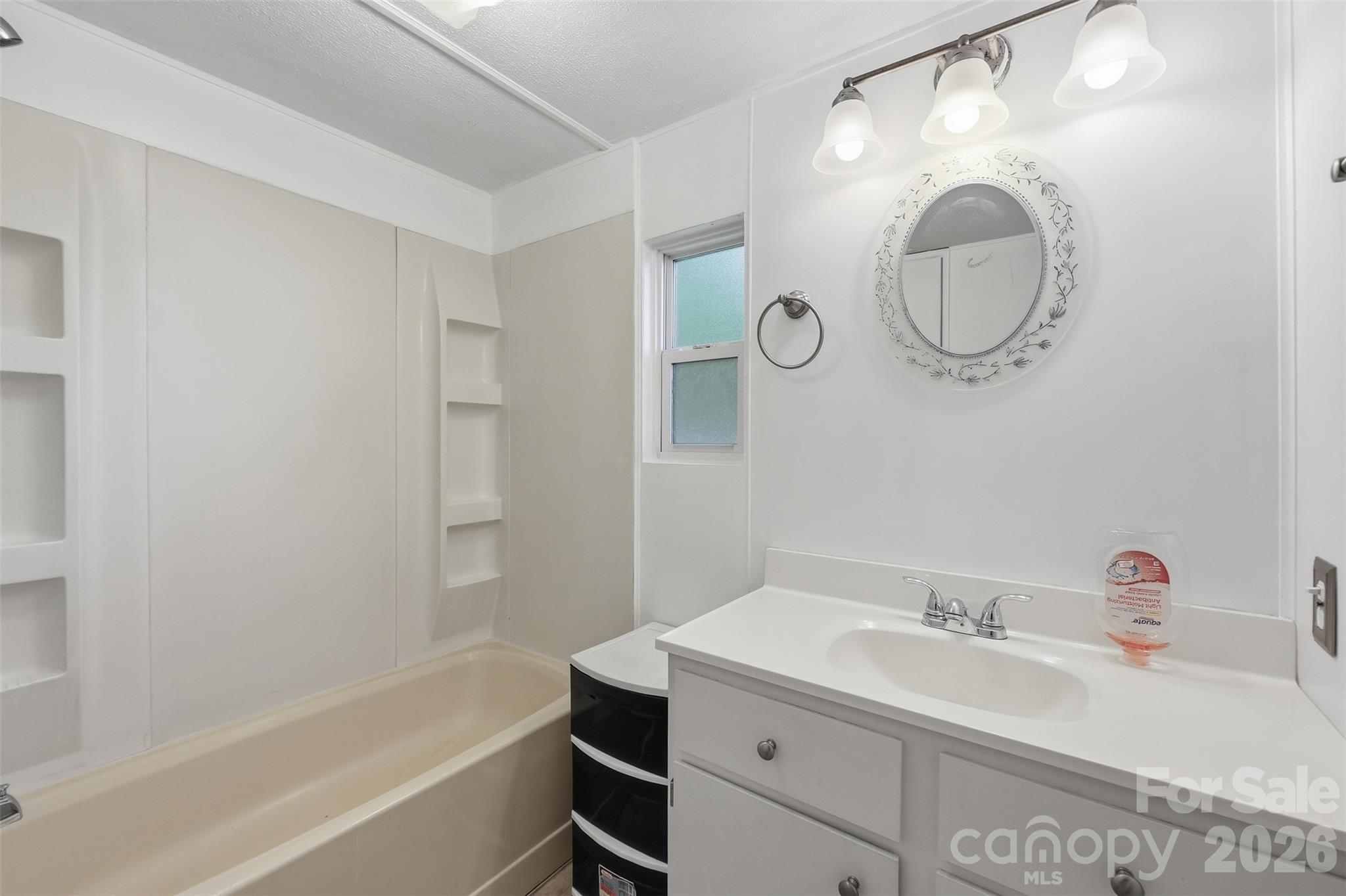 2220 Gordon Road Property Photo 8