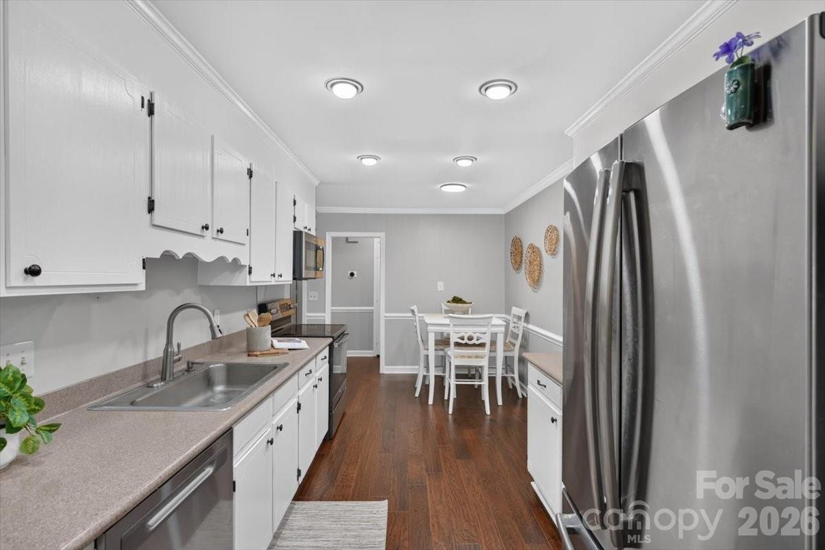 4124 Bridgewood Lane Property Photo 14