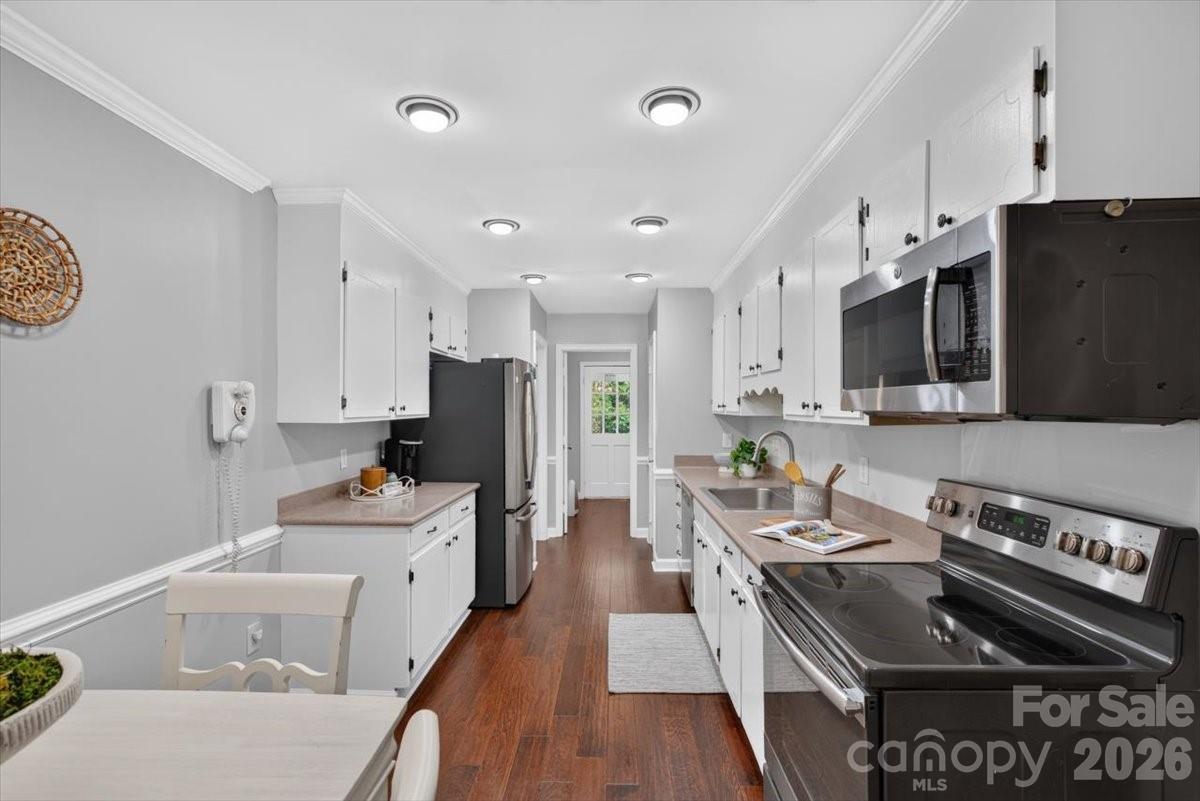 4124 Bridgewood Lane Property Photo 16