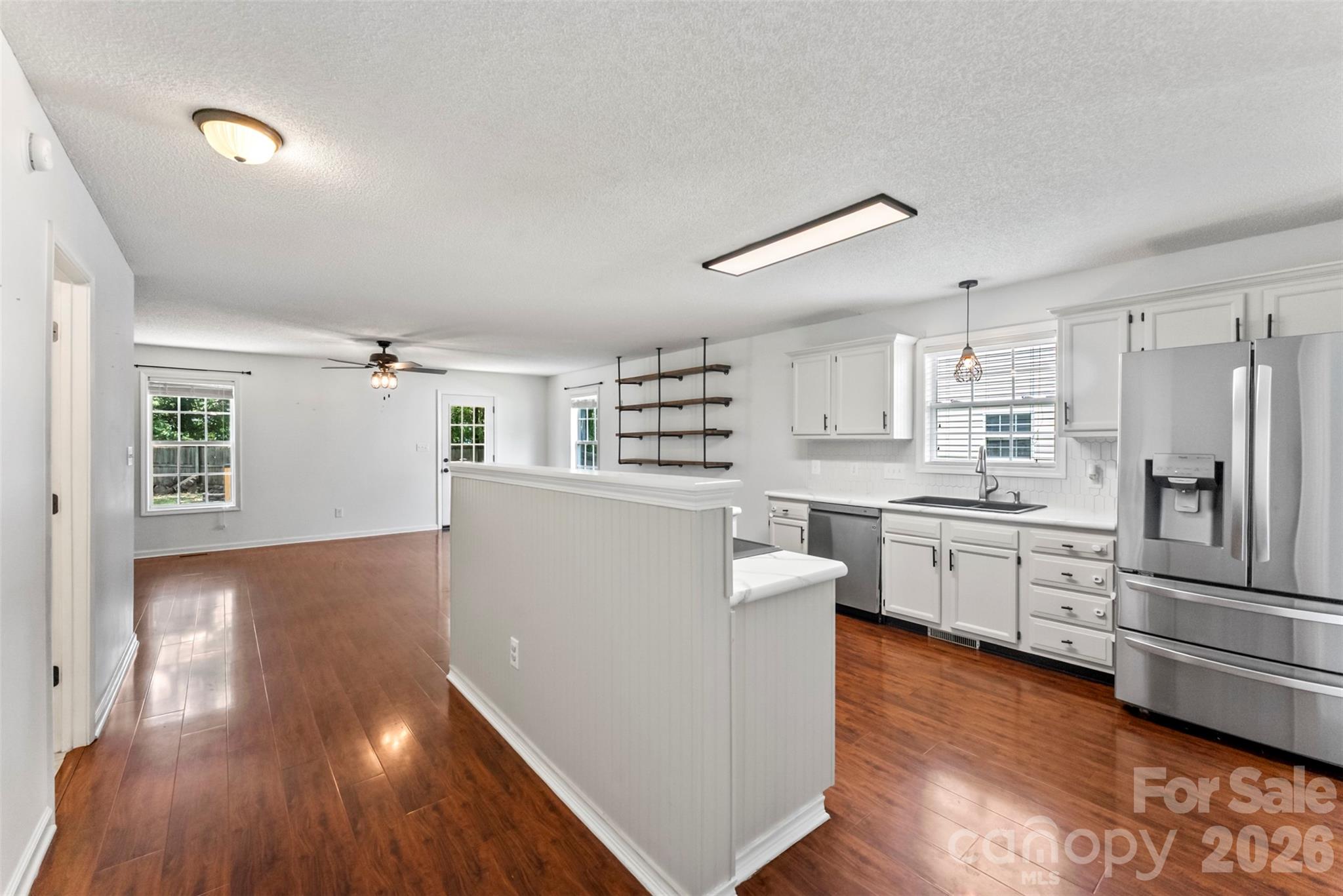 820 Saint Andrews Place Property Photo 8