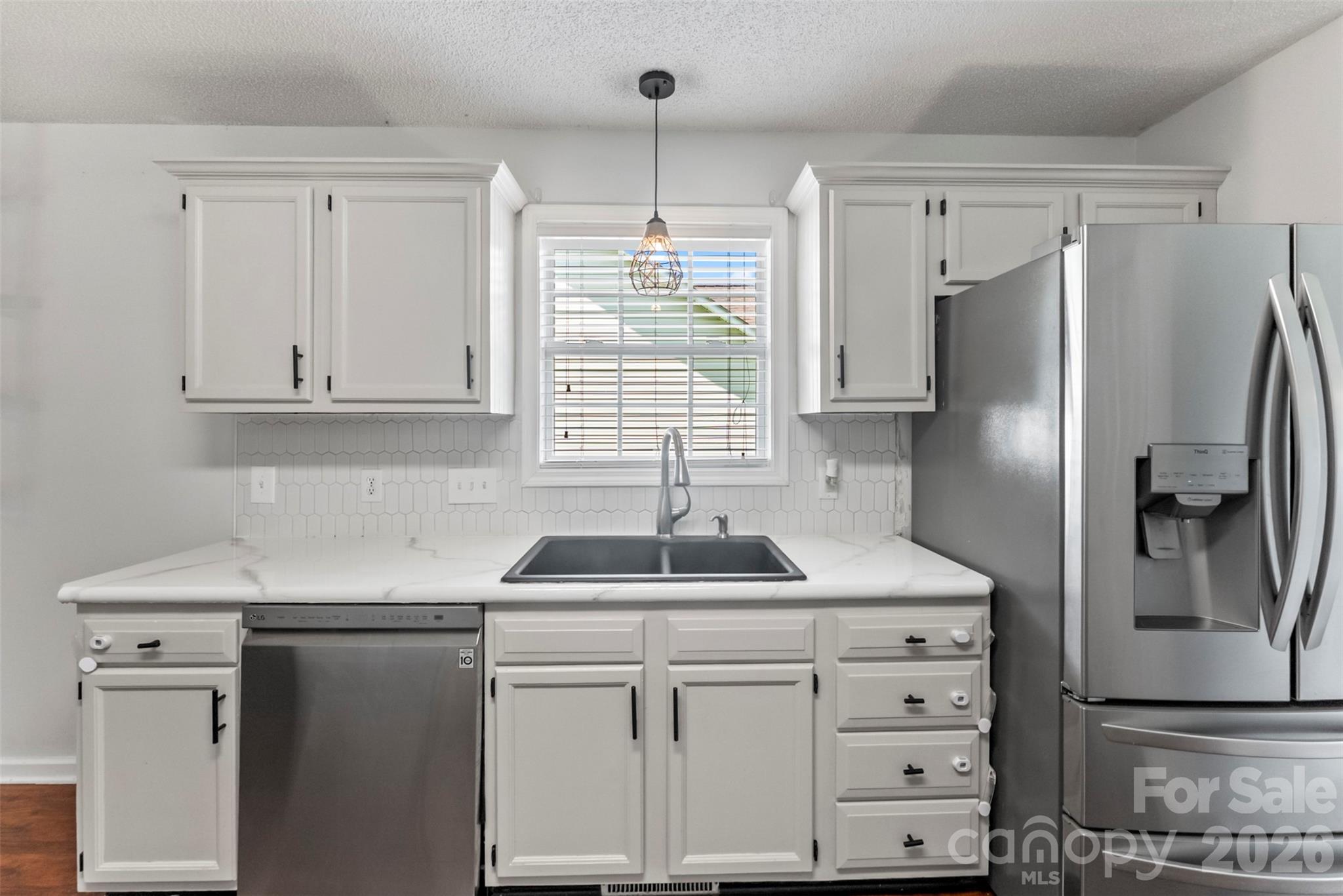 820 Saint Andrews Place Property Photo 10