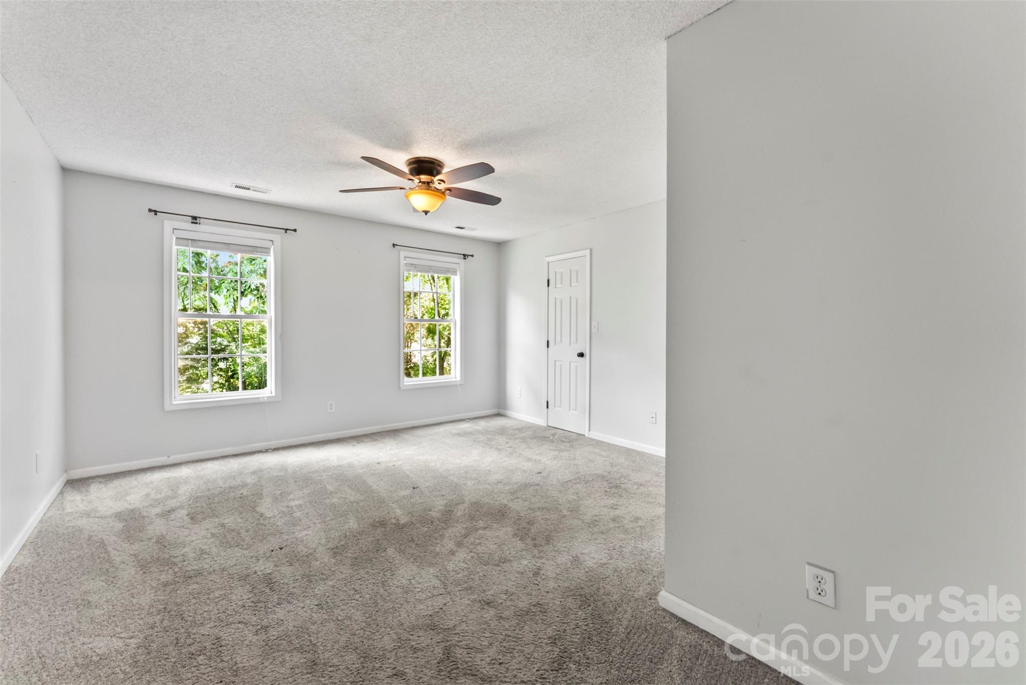 820 Saint Andrews Place Property Photo 15