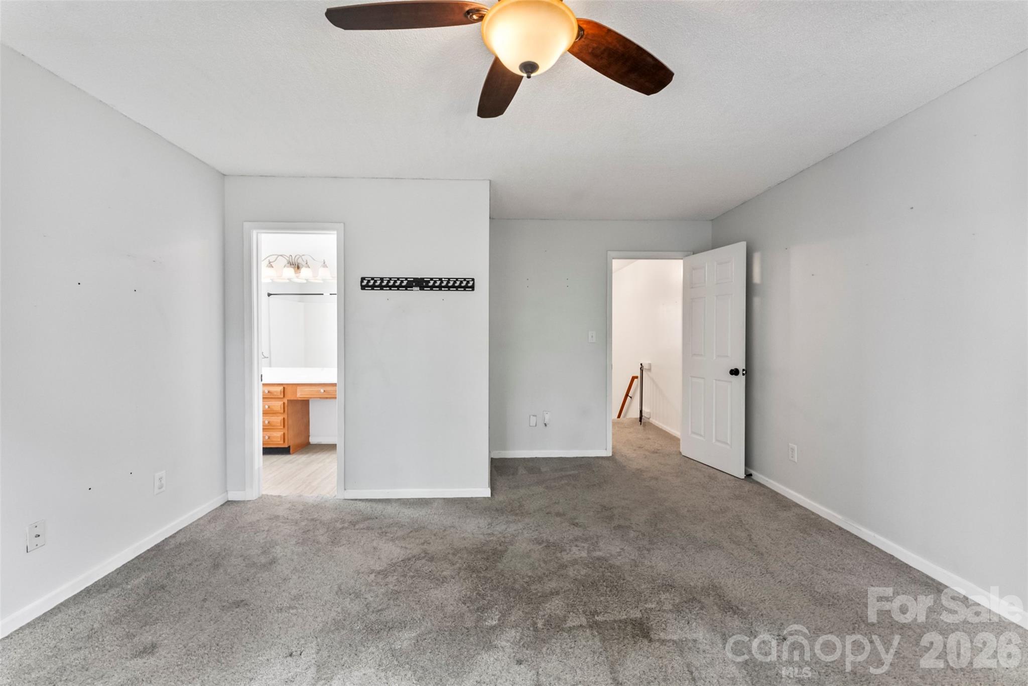 820 Saint Andrews Place Property Photo 17