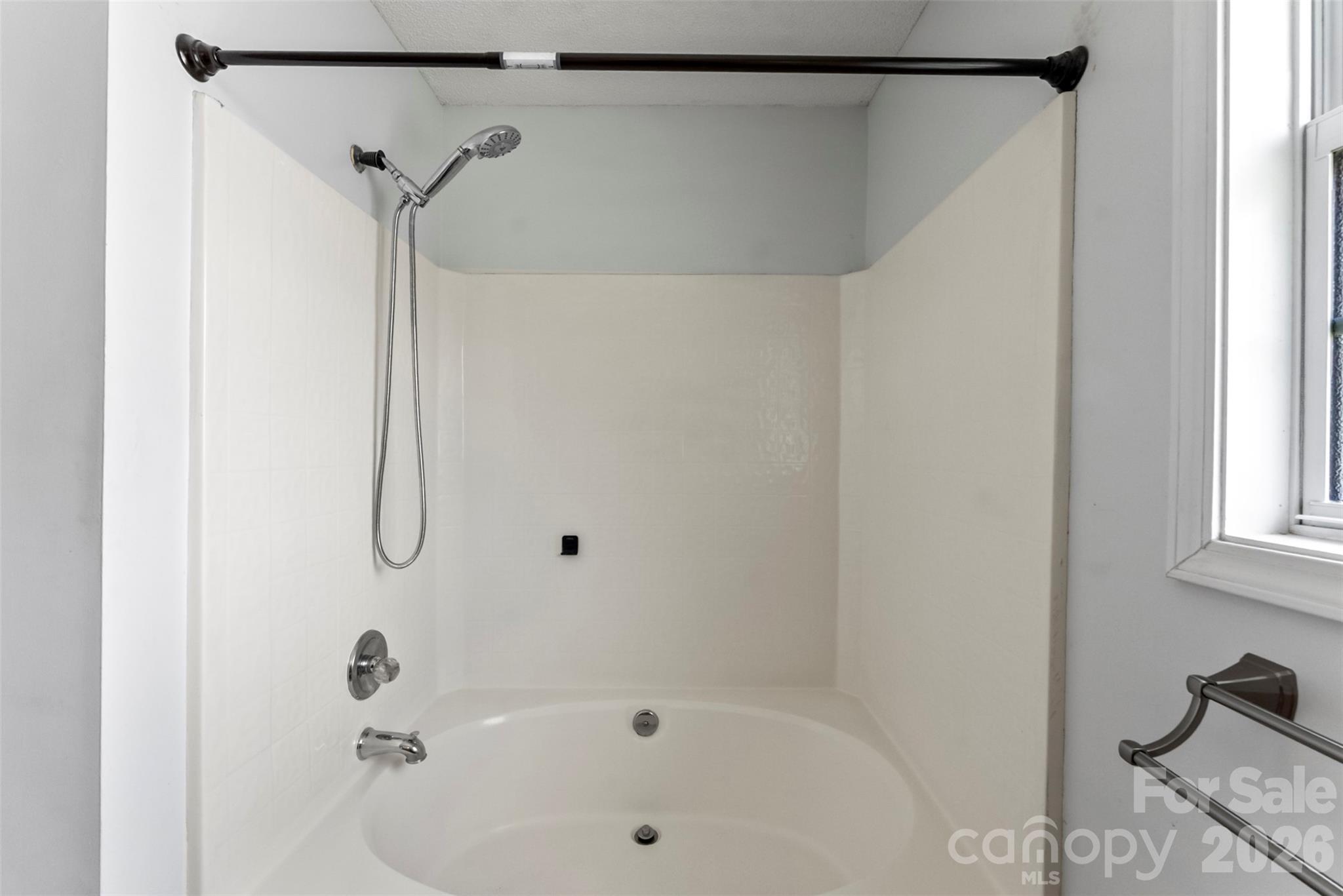 820 Saint Andrews Place Property Photo 25