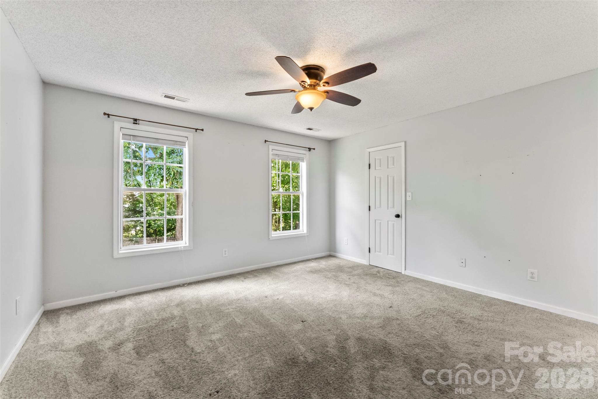 820 Saint Andrews Place Property Photo 26