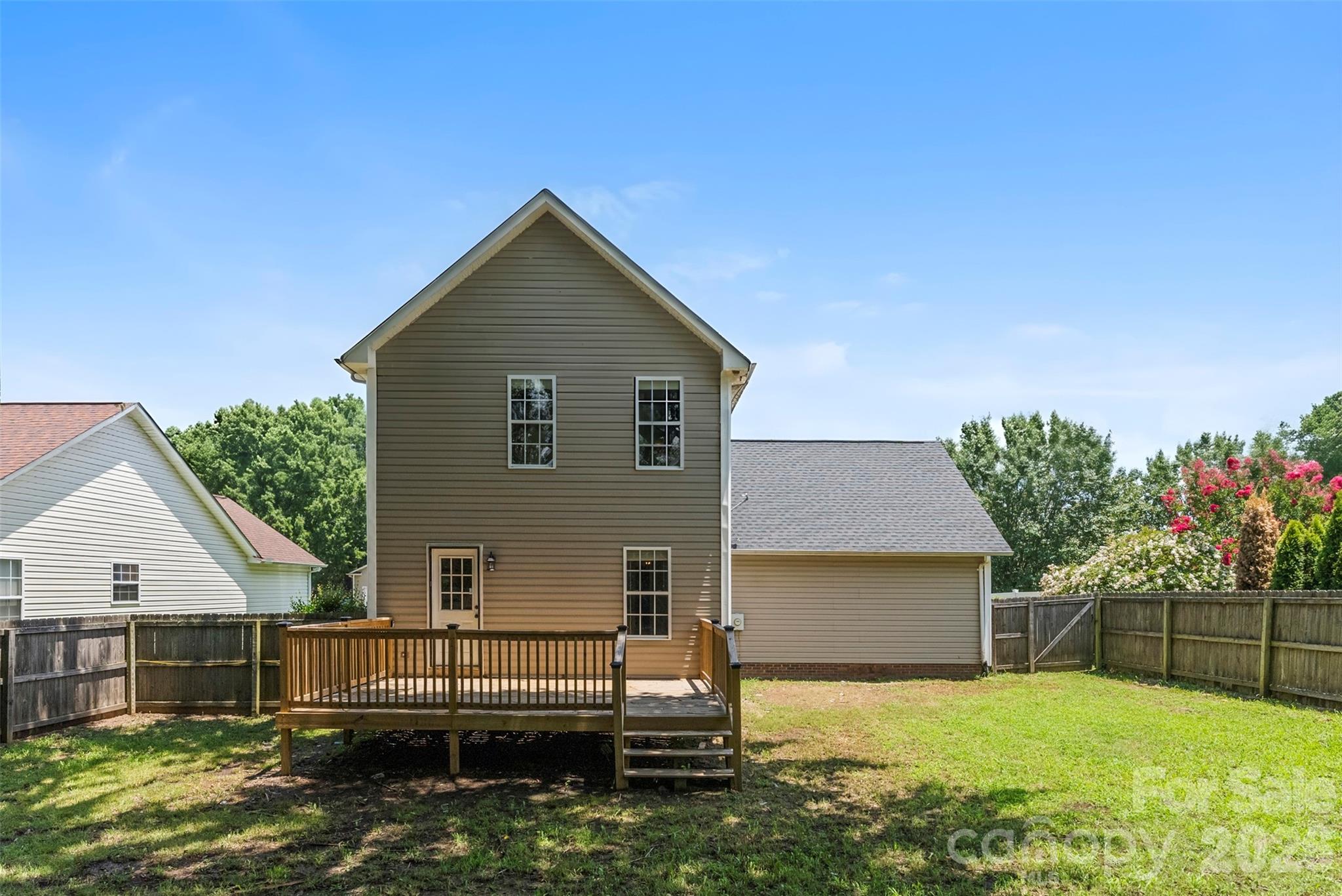 820 Saint Andrews Place Property Photo 30