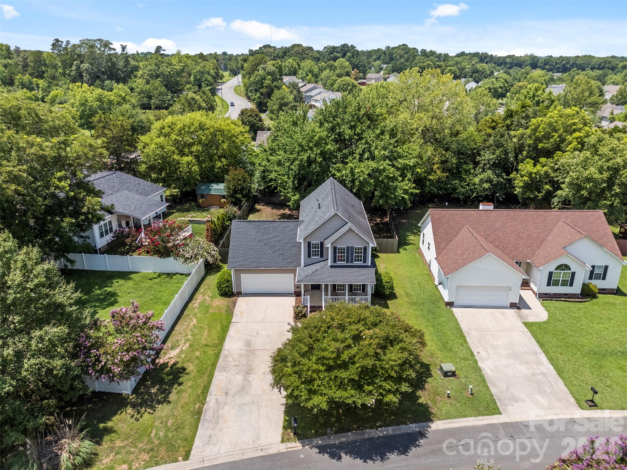 820 Saint Andrews Place Property Photo 32