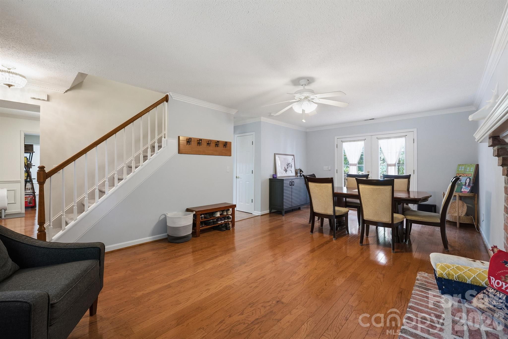 6421 Whitewater Drive Property Photo 4