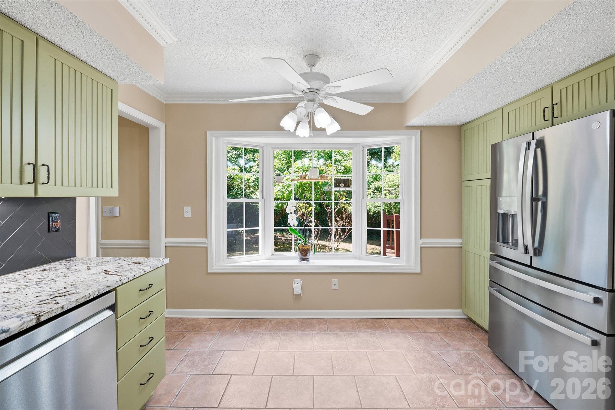 6421 Whitewater Drive Property Photo 12