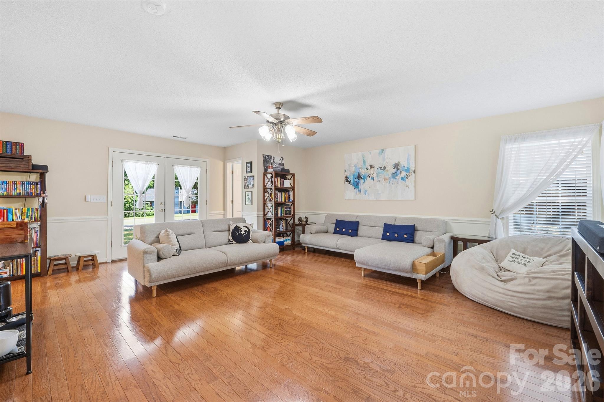 6421 Whitewater Drive Property Photo 13