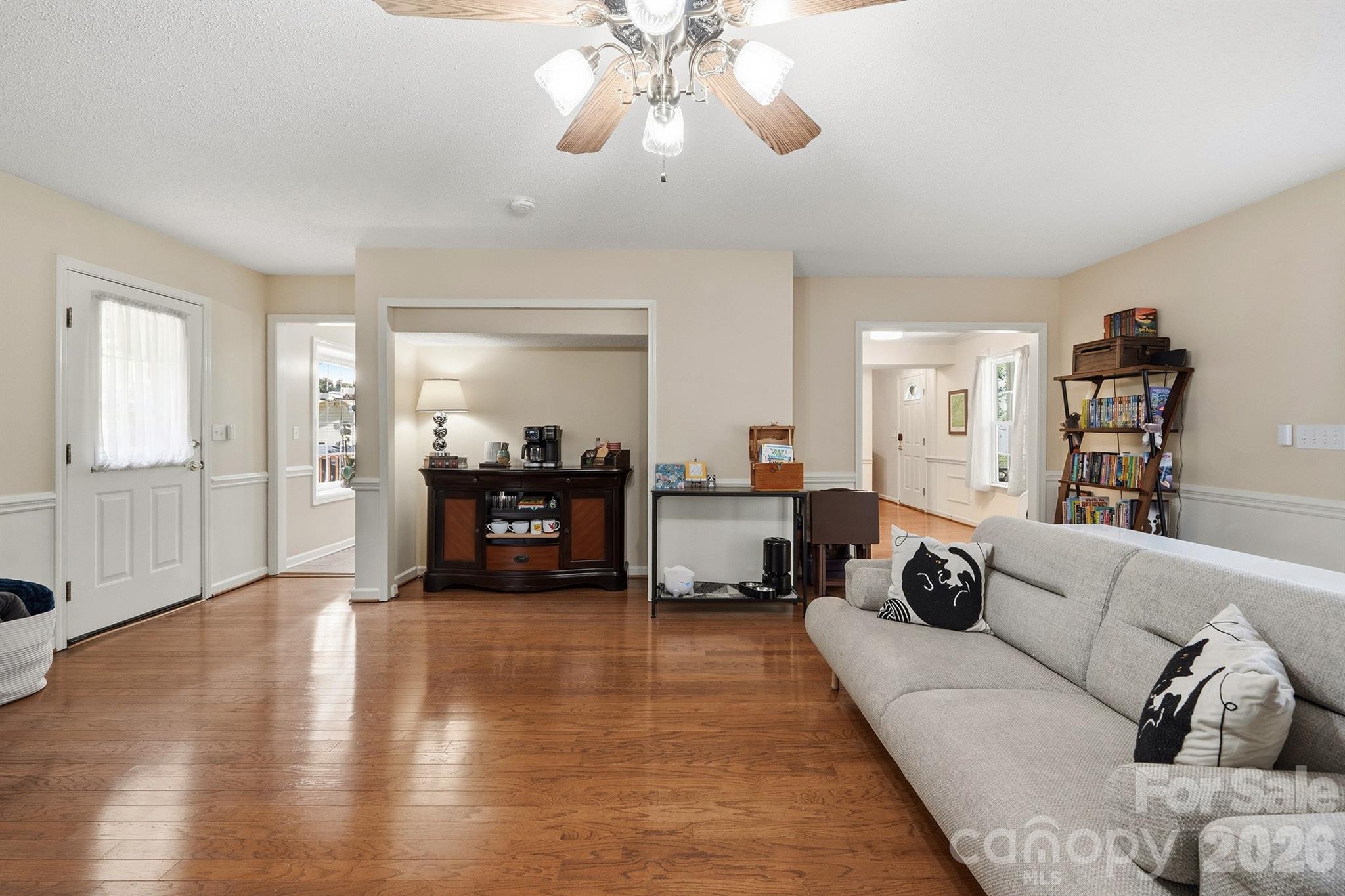 6421 Whitewater Drive Property Photo 14