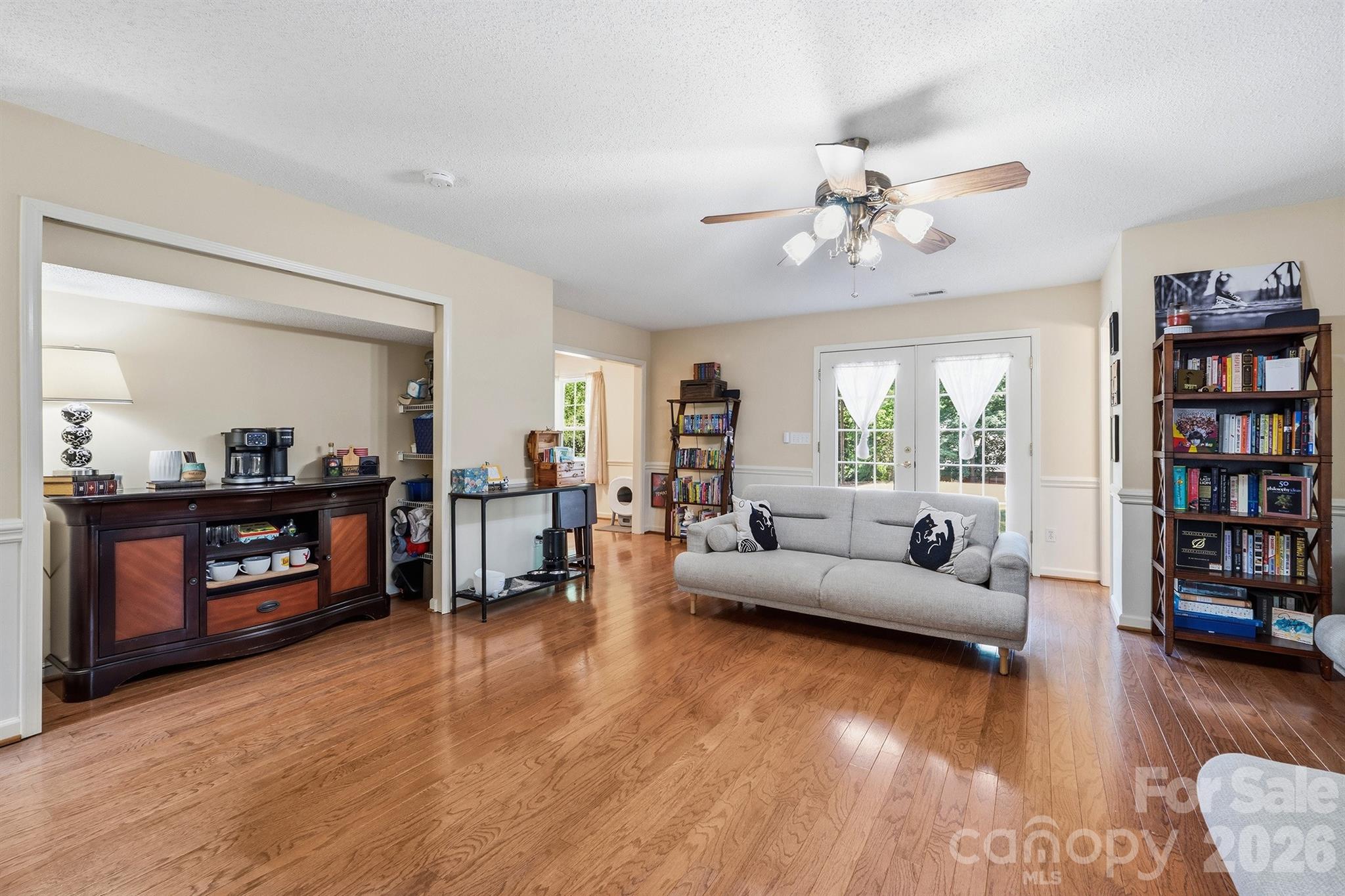 6421 Whitewater Drive Property Photo 15