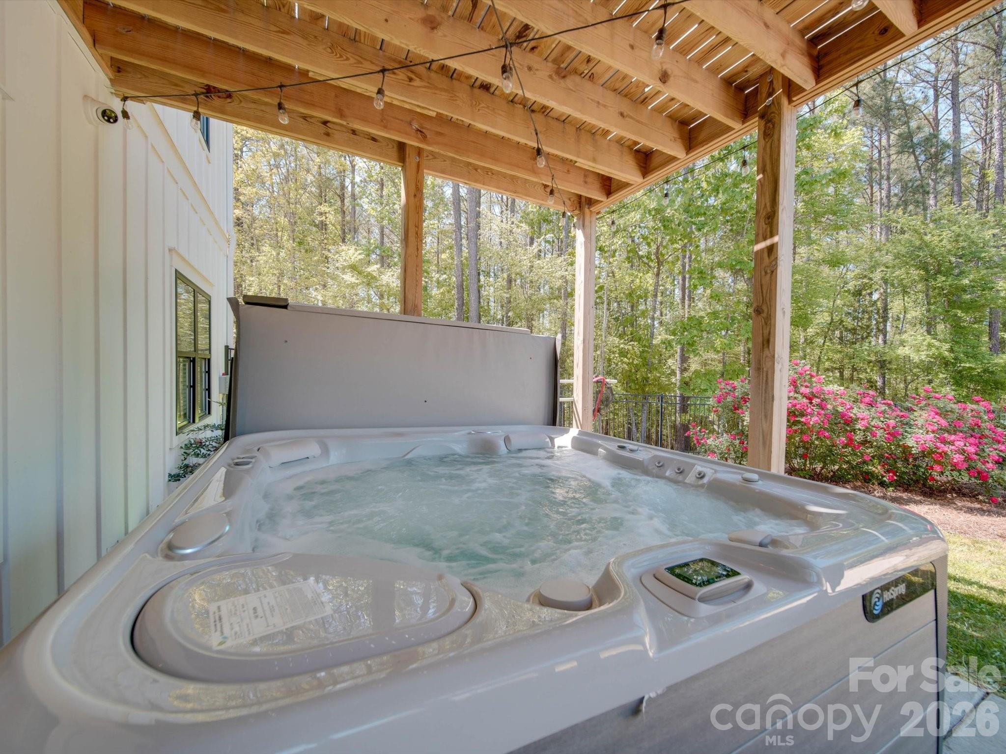 4588 Rinaldo Road Property Photo 4