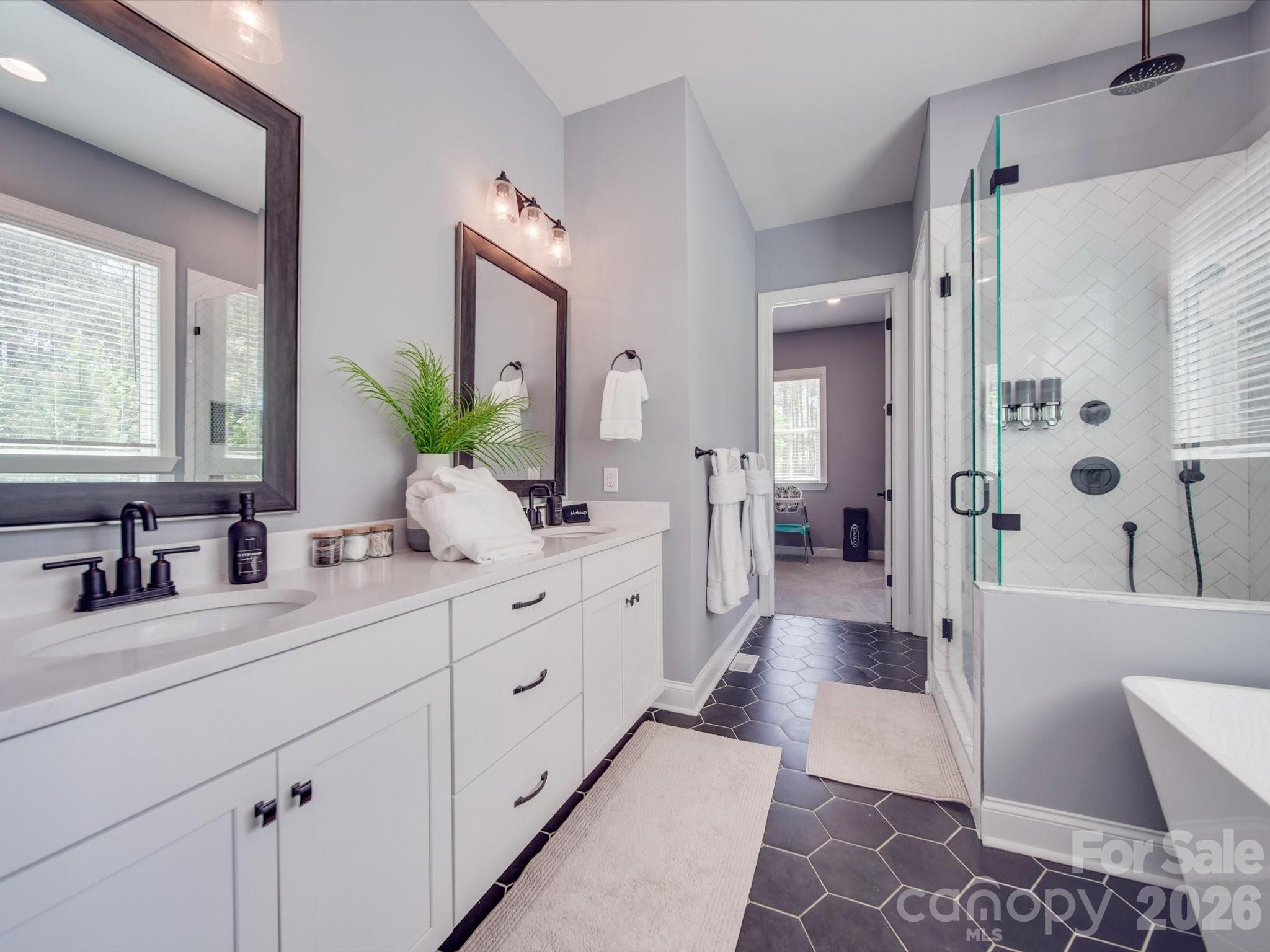 4588 Rinaldo Road Property Photo 22