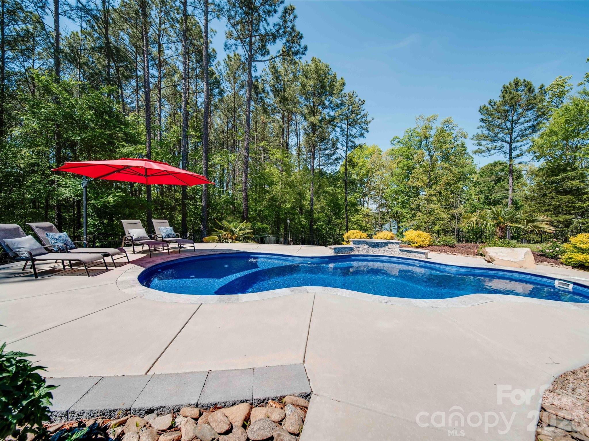 4588 Rinaldo Road Property Photo 26
