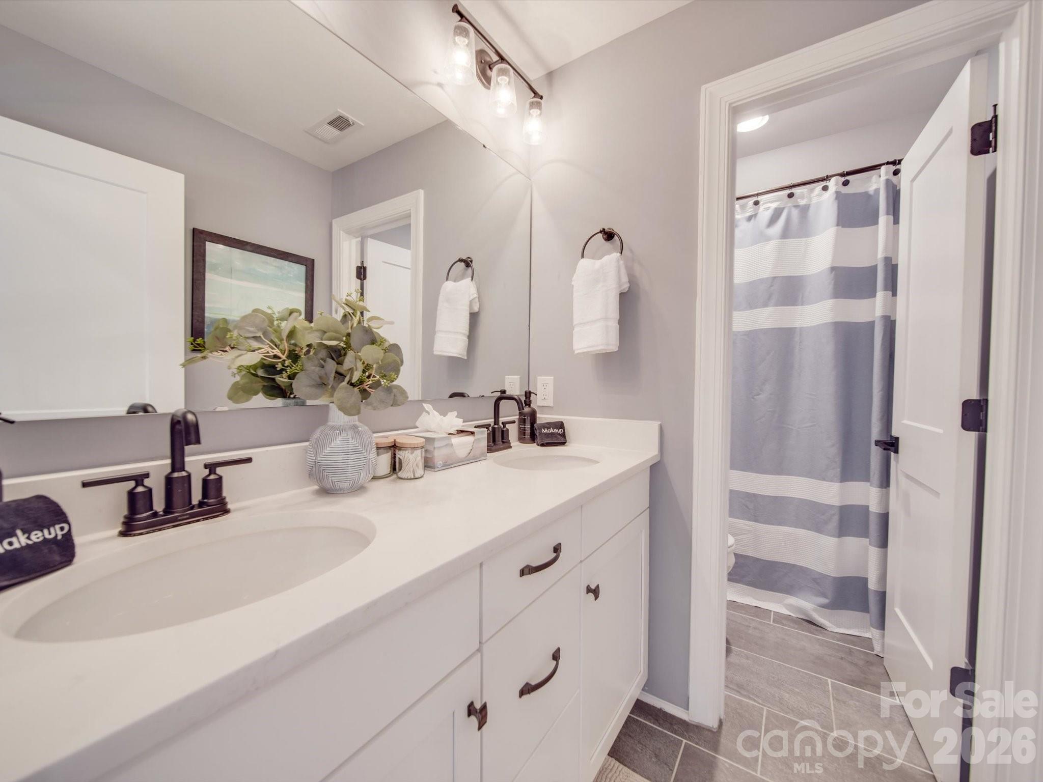 4588 Rinaldo Road Property Photo 31