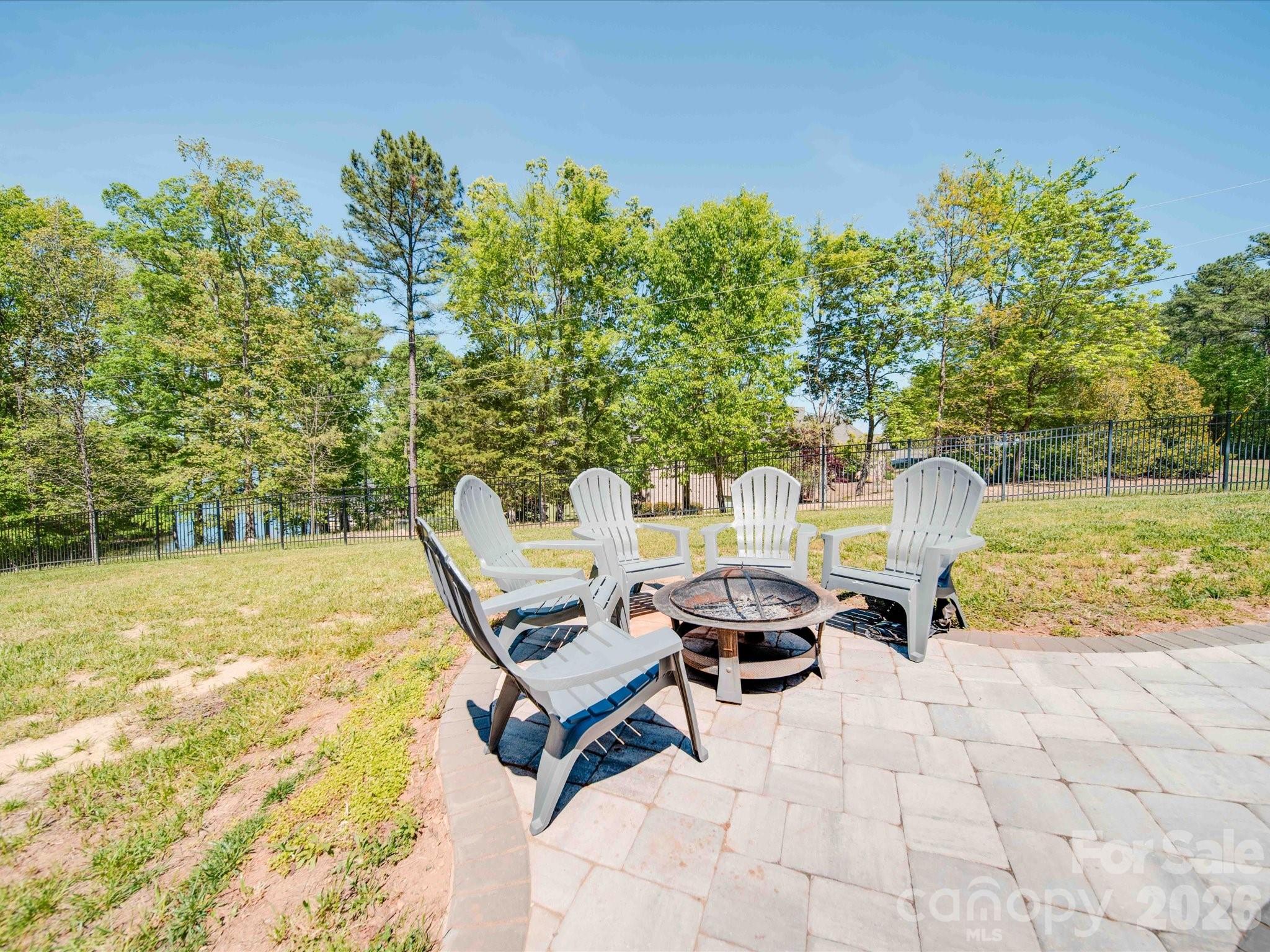4588 Rinaldo Road Property Photo 43