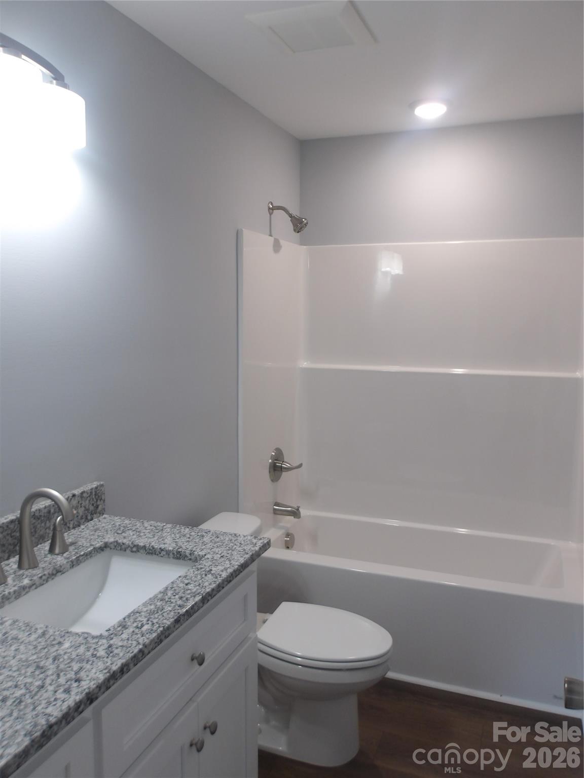 339 W 11th Street Property Photo 17