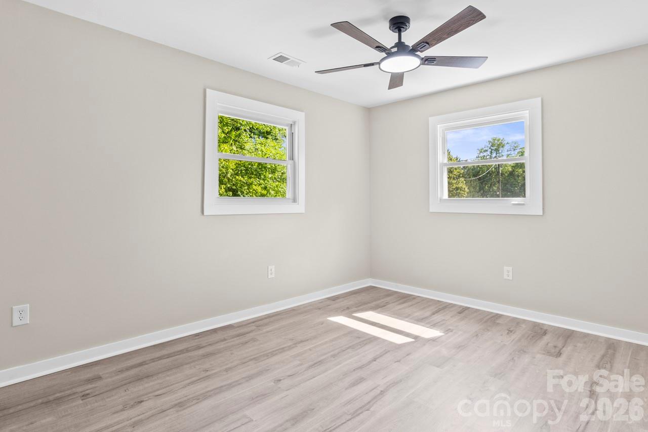 1125 Rembrandt Drive Property Photo 25
