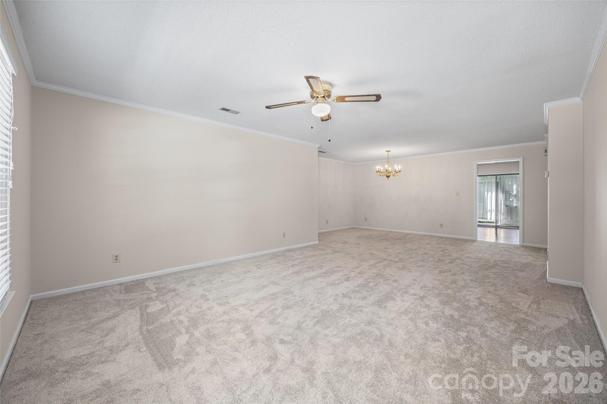 245 Pointe Circle Property Photo 4