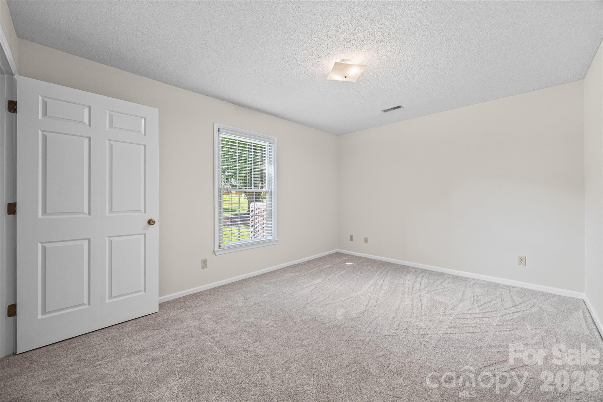 245 Pointe Circle Property Photo 16