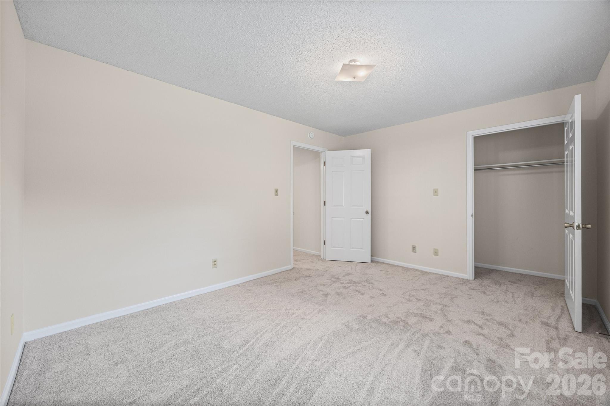 245 Pointe Circle Property Photo 17