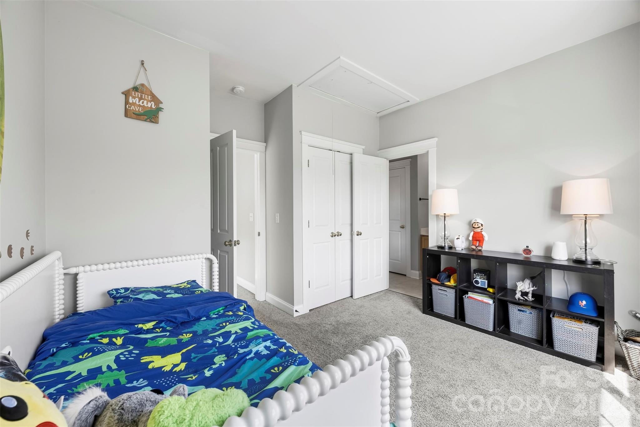 6917 Dunton Street Property Photo 16