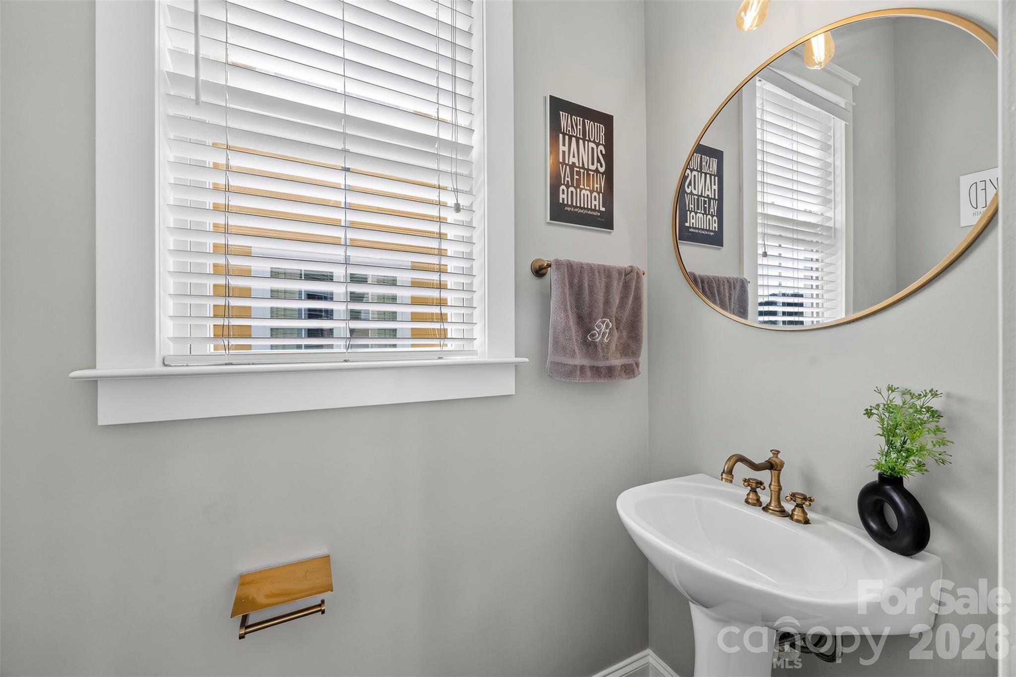 6917 Dunton Street Property Photo 24