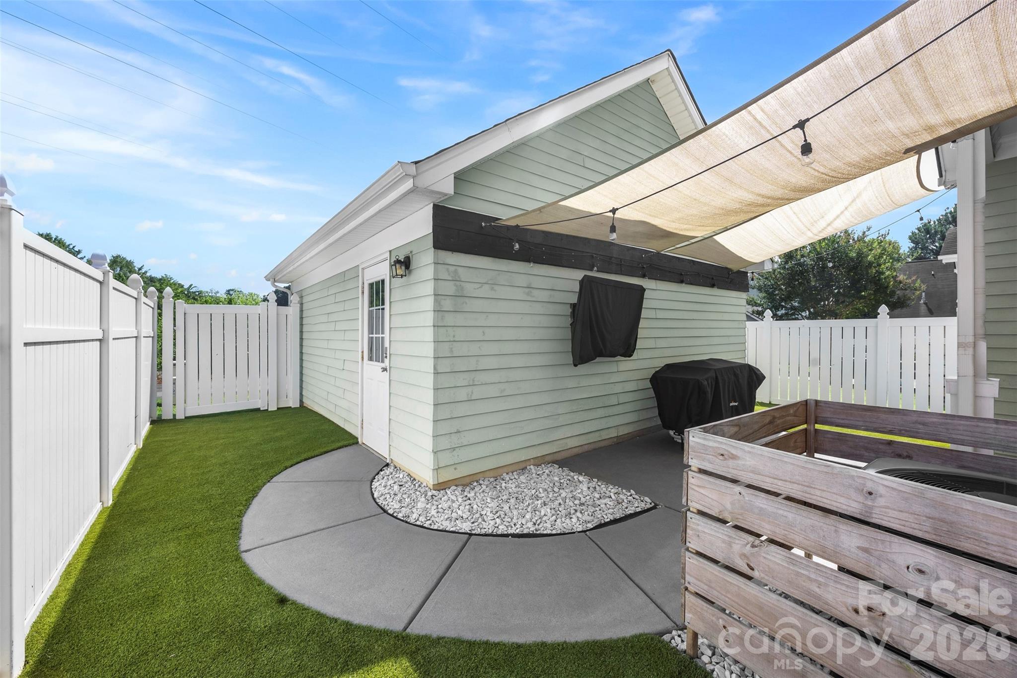 6917 Dunton Street Property Photo 28