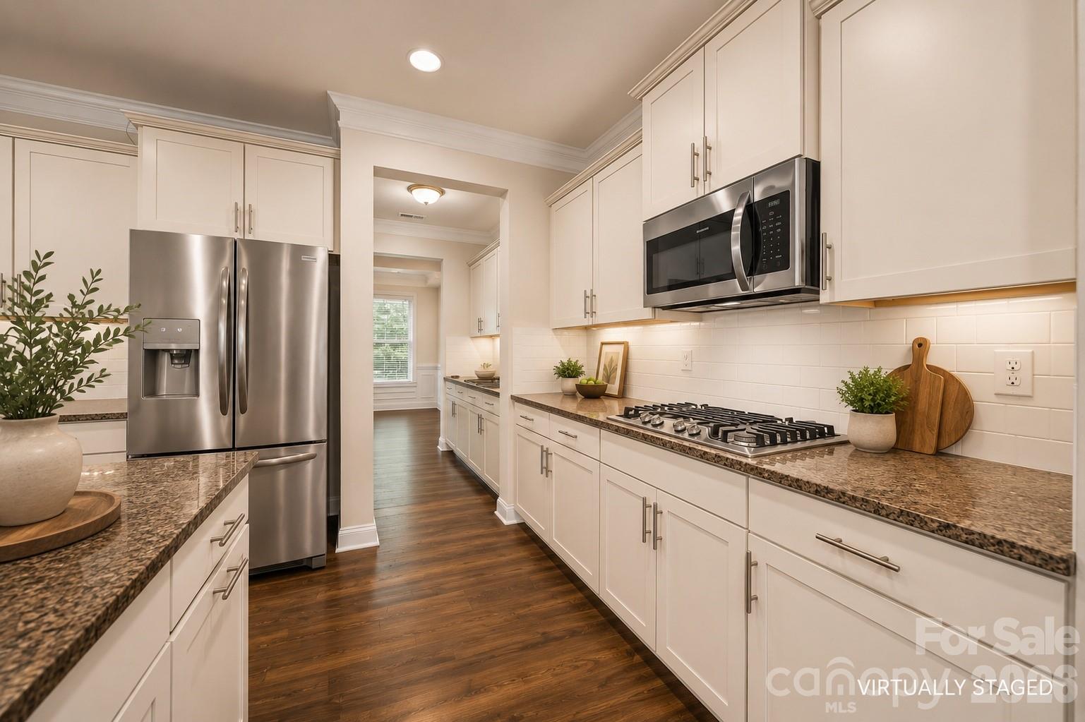 695 Belle Grove Drive Property Photo 8