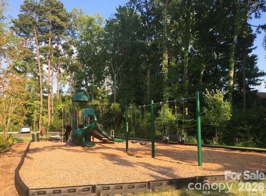 695 Belle Grove Drive Property Photo 41