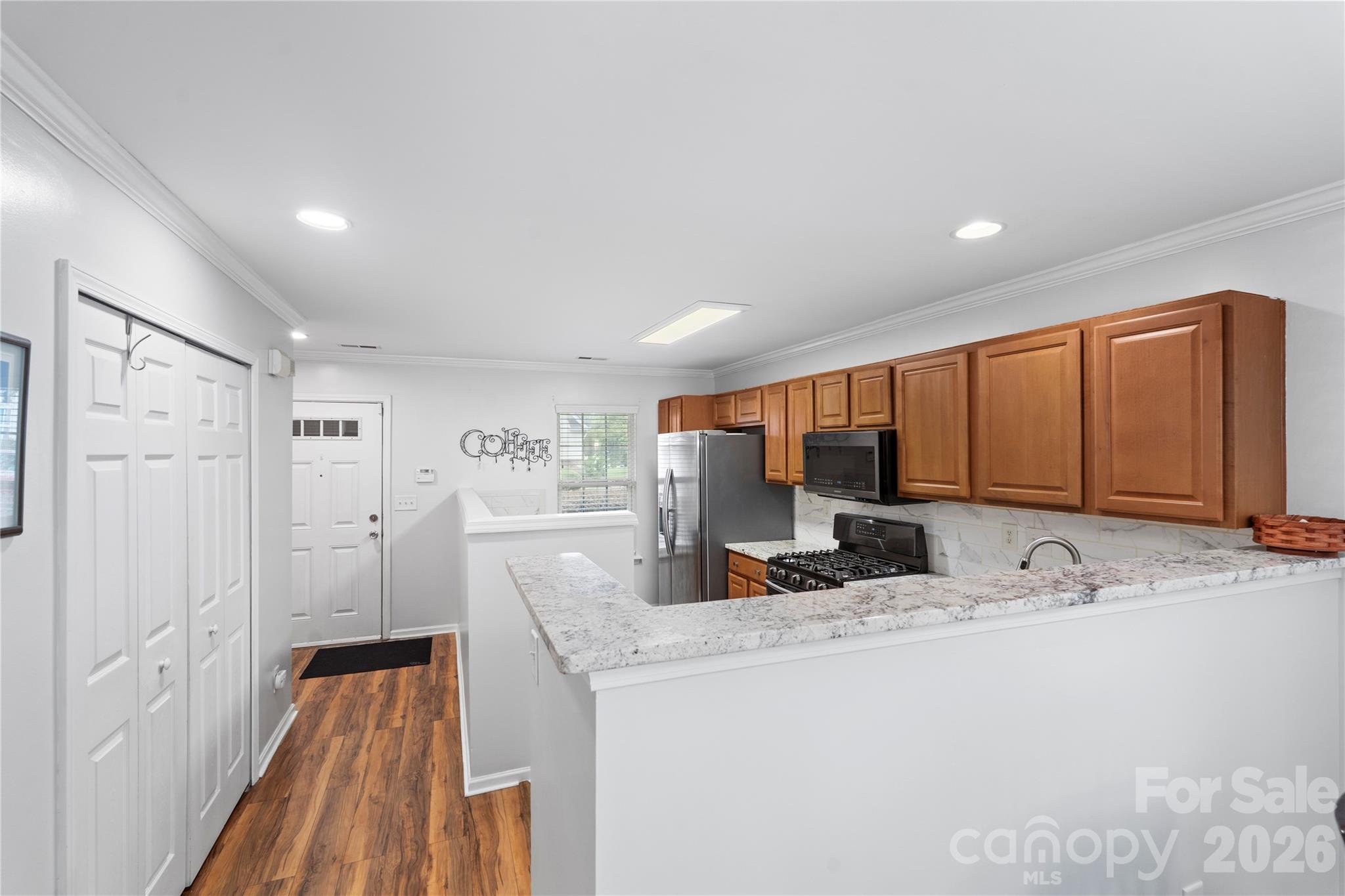 806 Rock Lake Glen Property Photo 15