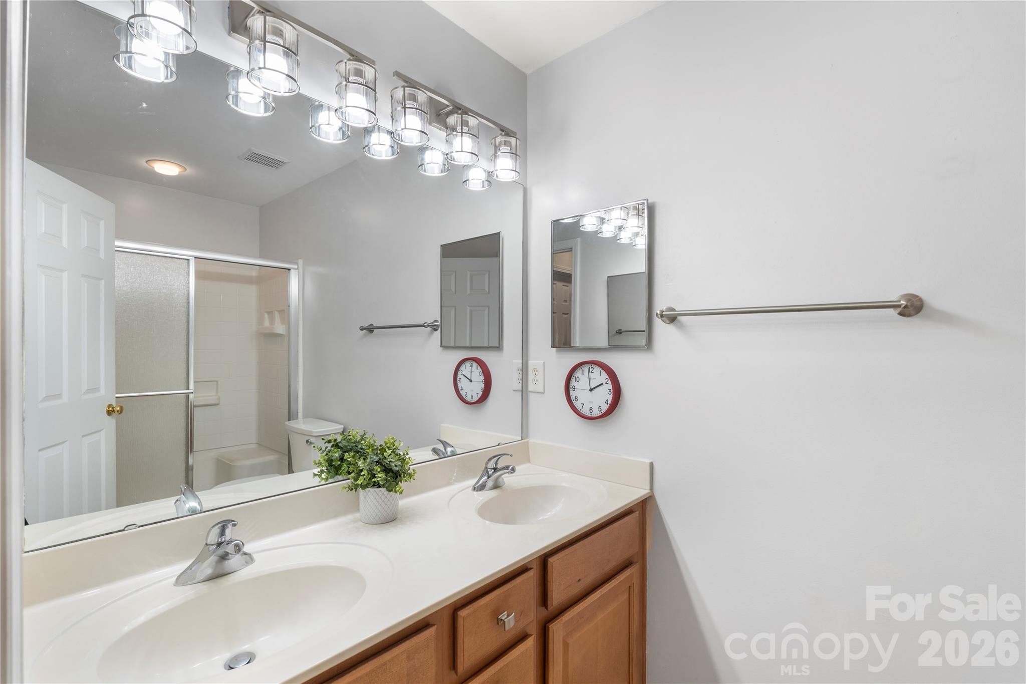 806 Rock Lake Glen Property Photo 27