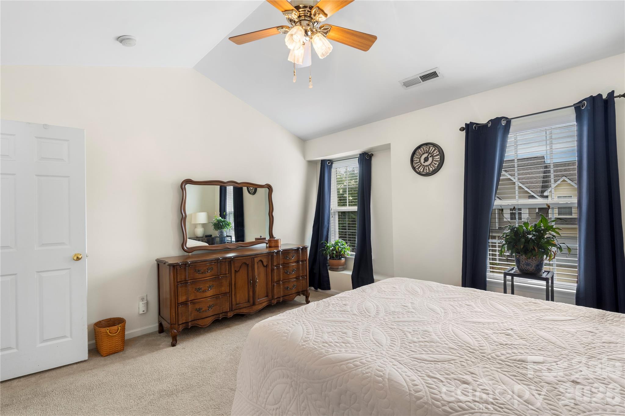 806 Rock Lake Glen Property Photo 34