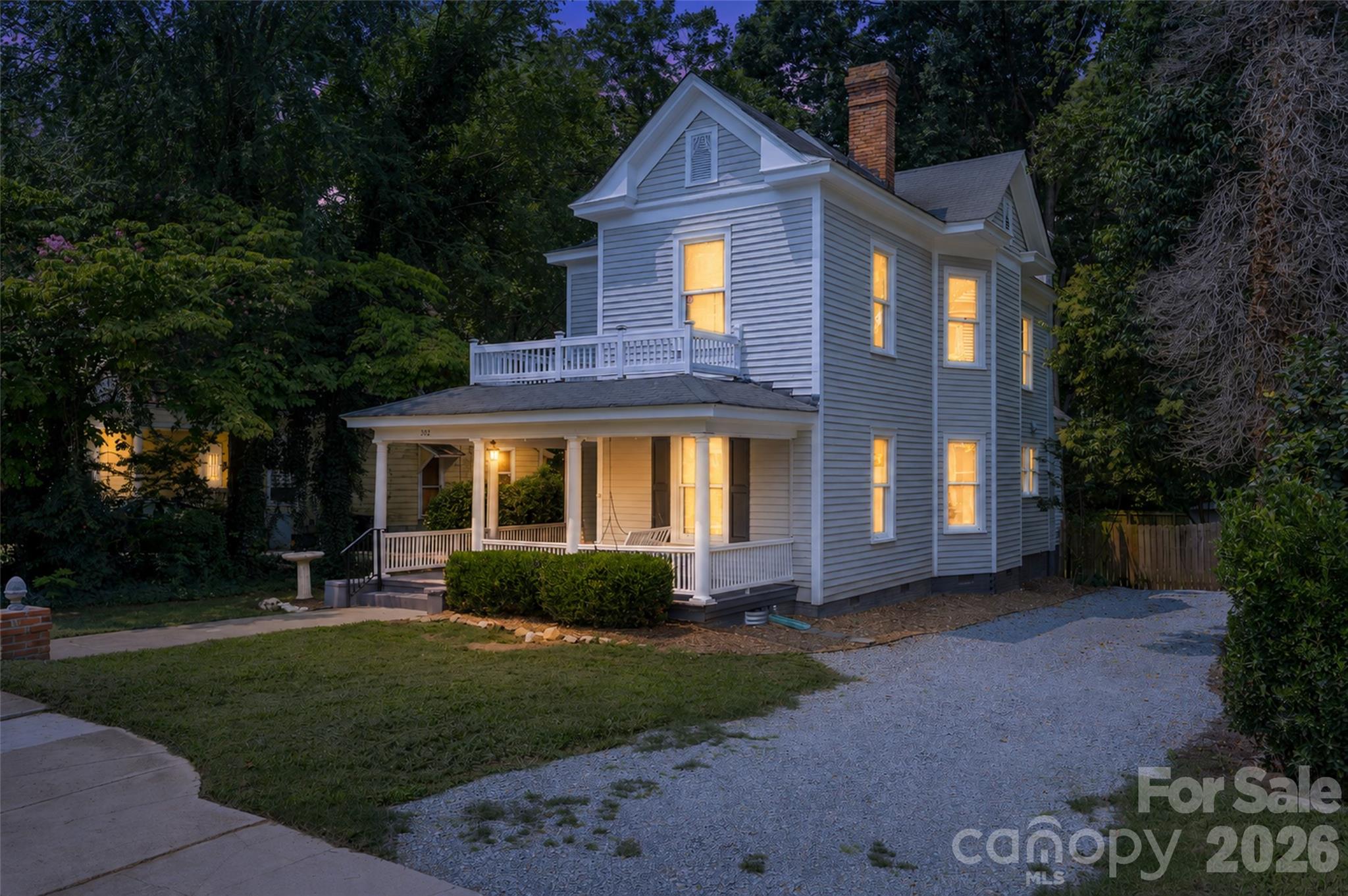 302 Maurice Street Property Photo 1