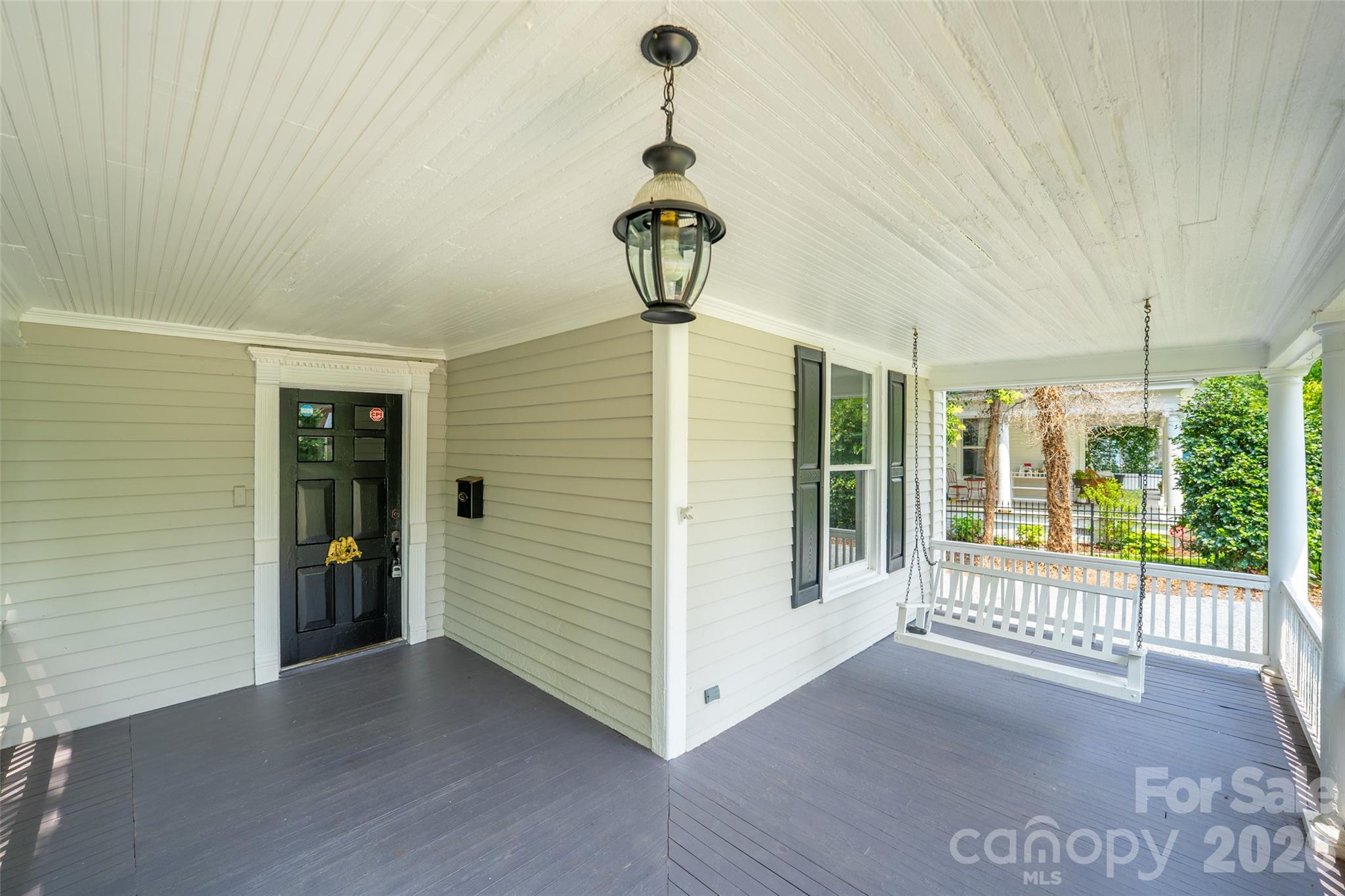 302 Maurice Street Property Photo 5
