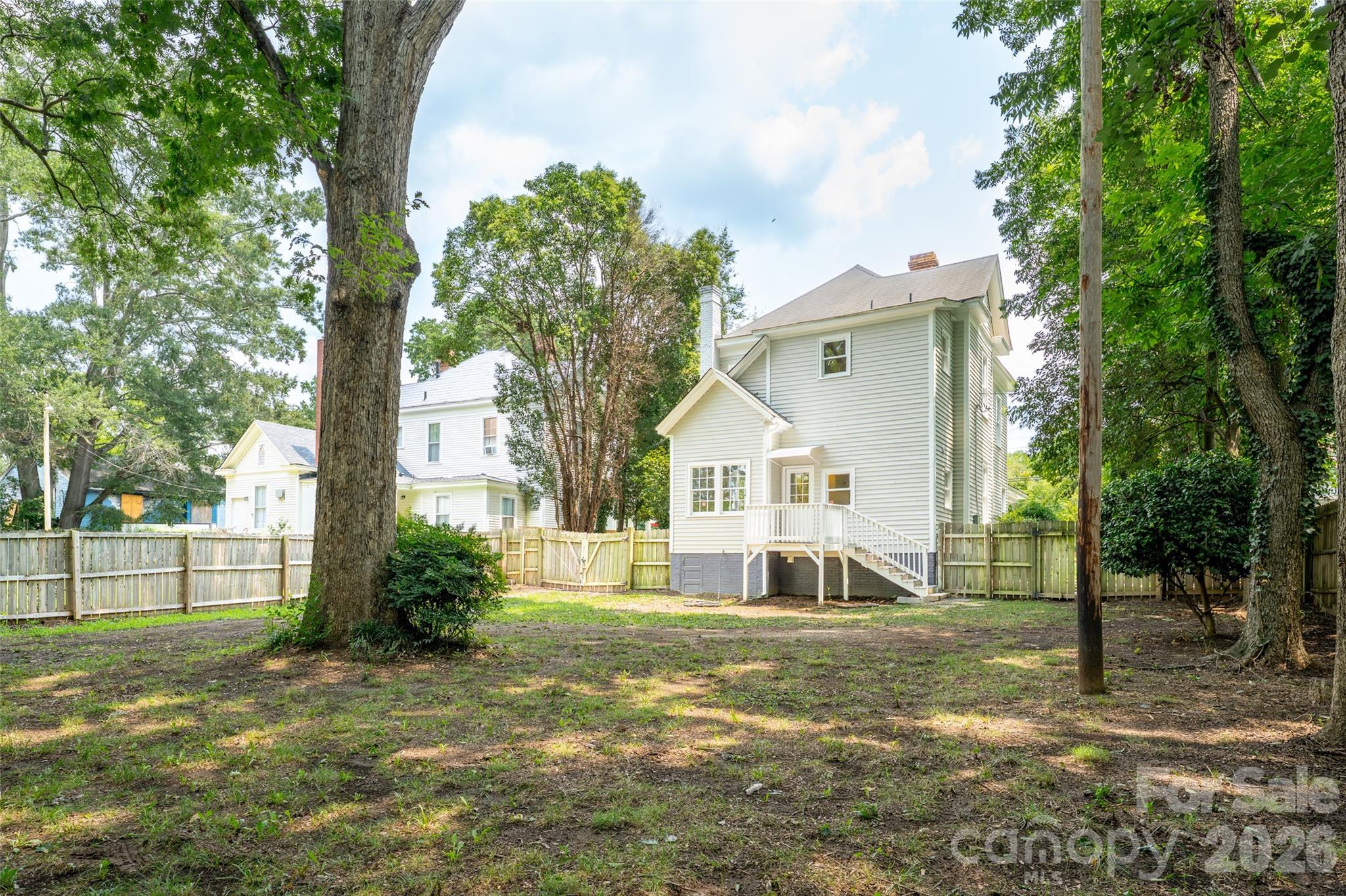302 Maurice Street Property Photo 9
