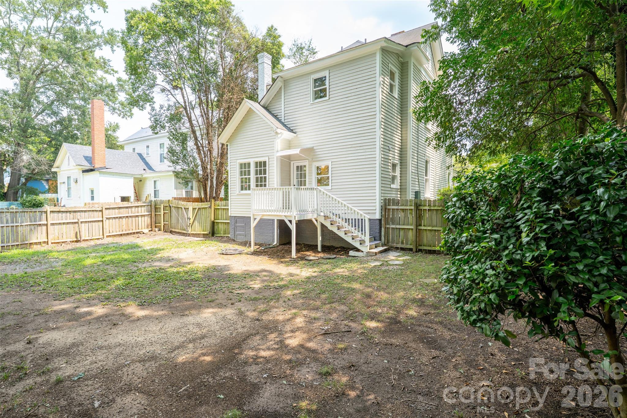 302 Maurice Street Property Photo 13