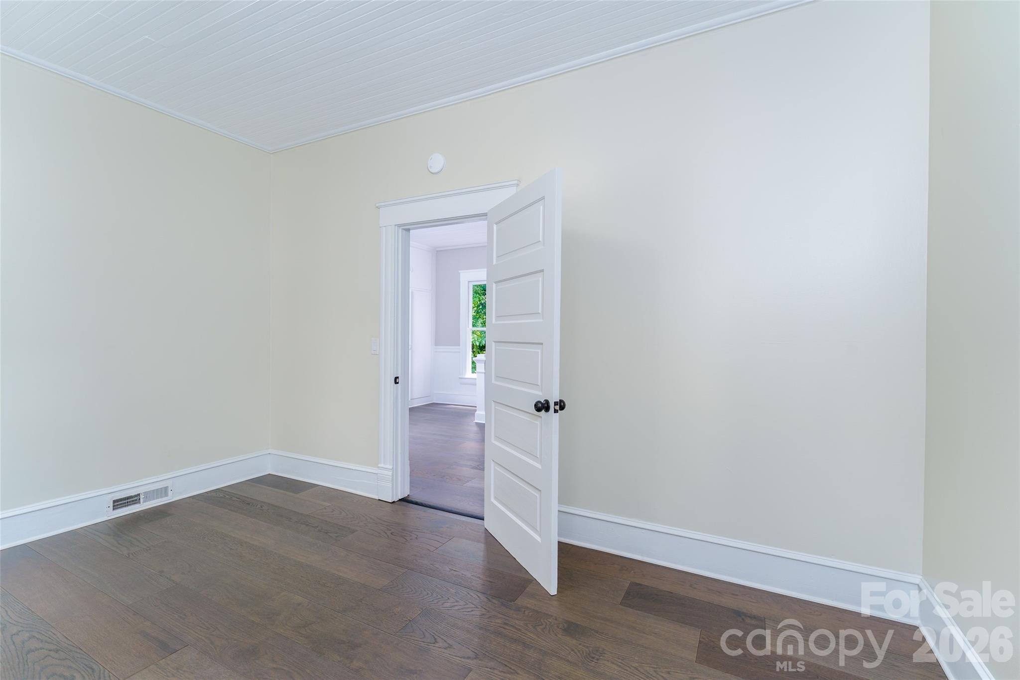 302 Maurice Street Property Photo 42